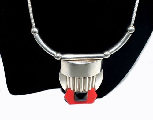 ART DECO MODERNIST GALALITH NECKLACE - ADDITIONAL PHOTO 2