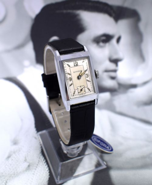 Art Deco Men’s Chrome Tank Manual Wristwatch, Never Used, Newly Serviced, 1930