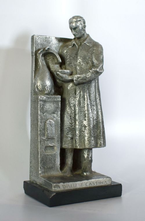 fig 1. Industrial 1930's Figure Of A Scientist By L Frizzi, A Masterpiece Of Streamline Industrial Design, Circa 1930