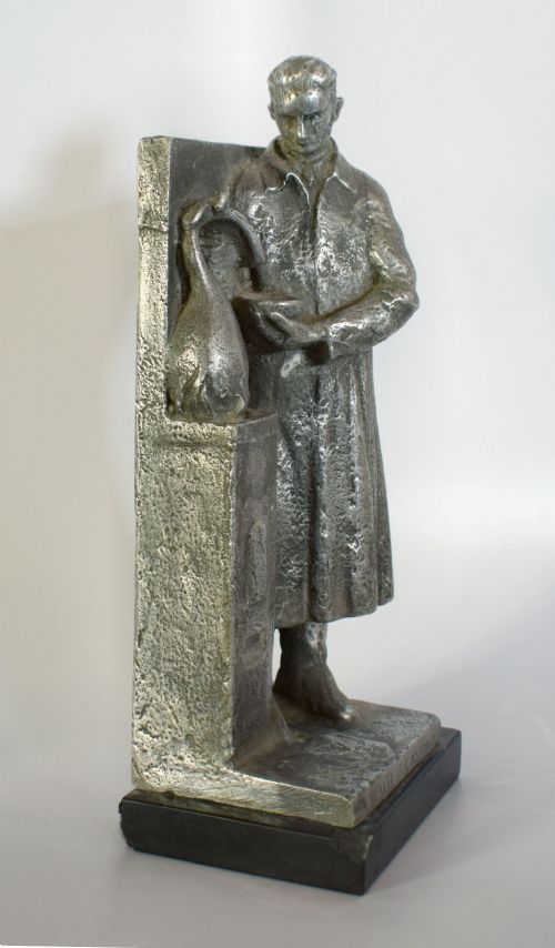 fig 2. Industrial 1930's Figure Of A Scientist By L Frizzi, A Masterpiece Of Streamline Industrial Design, Circa 1930