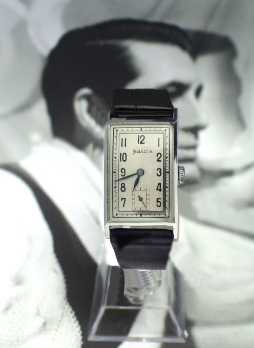 Art Deco Men’s Chrome Tank Manual Wristwatch by Helvetia
