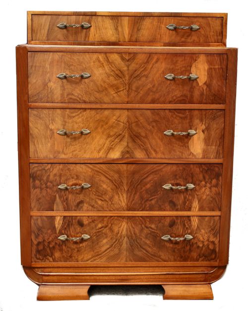 Art Deco Figured Walnut Chest of Five Drawers, C1930