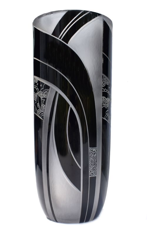 ART DECO BLACK ENAMEL GLASS ETCHED VASE C1935 - ADDITIONAL PHOTO 3
