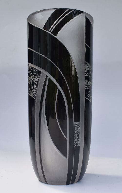 ART DECO BLACK ENAMEL GLASS ETCHED VASE C1935 - ADDITIONAL PHOTO 6