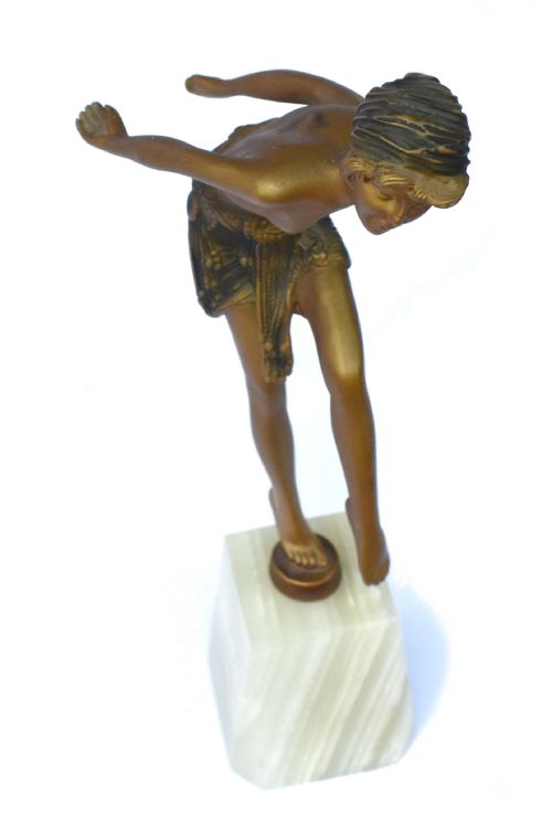 ART DECO SPELTER FIGURAL LADY ON ONYX BASE 1930'S - ADDITIONAL PHOTO 1