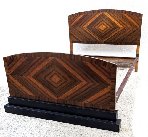 STUNNING ART DECO WALNUT DOUBLE BED C1930S - ADDITIONAL PHOTO 5