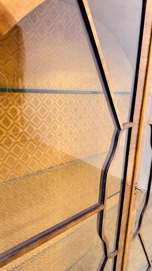 ART DECO WALNUT CIRCULAR DISPLAY CABINET C1930 - ADDITIONAL PHOTO 6