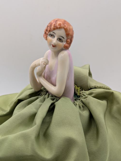 ART DECO PORCELAIN FLAPPER GIRL HALF DOLL WITH LEGS BY FASOLD STUACH C1930 - ADDITIONAL PHOTO 3