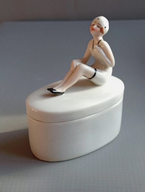 ART DECO CERAMIC BATHING BELLE TRINKET POWDER BOX C1930 - ADDITIONAL PHOTO 3