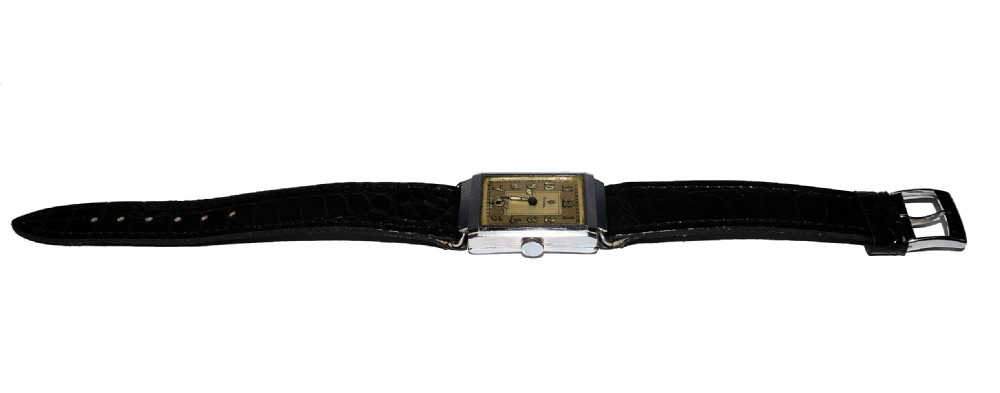 Mens Art Deco 1930's Tank Style Watch By Sigma View V