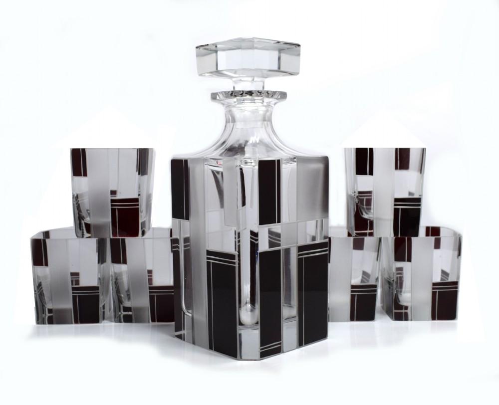 Superb 1930's Whiskey Glass Decanter Set