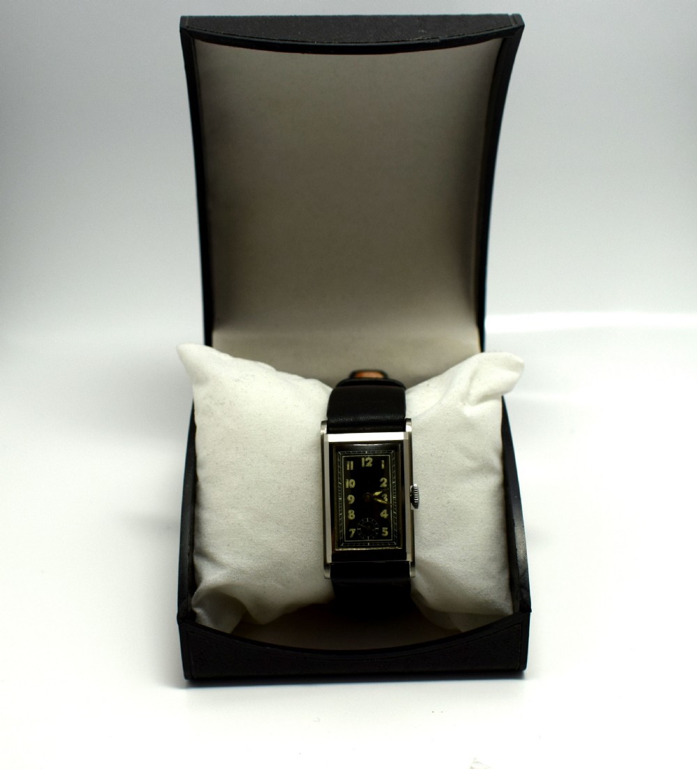 1930's Art Deco Gents Wrist Watch View IX
