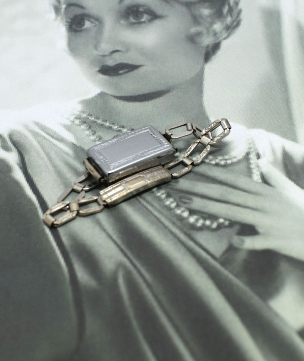 Art Deco 1925 Ladies Art Deco Bulova Wrist Watch View IX