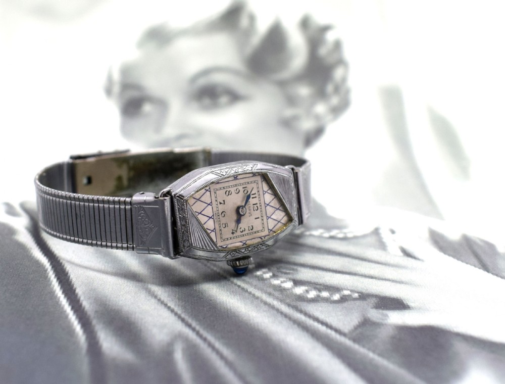 1930's Ladies Art Deco White 14k Gold Enamel Watch View VII