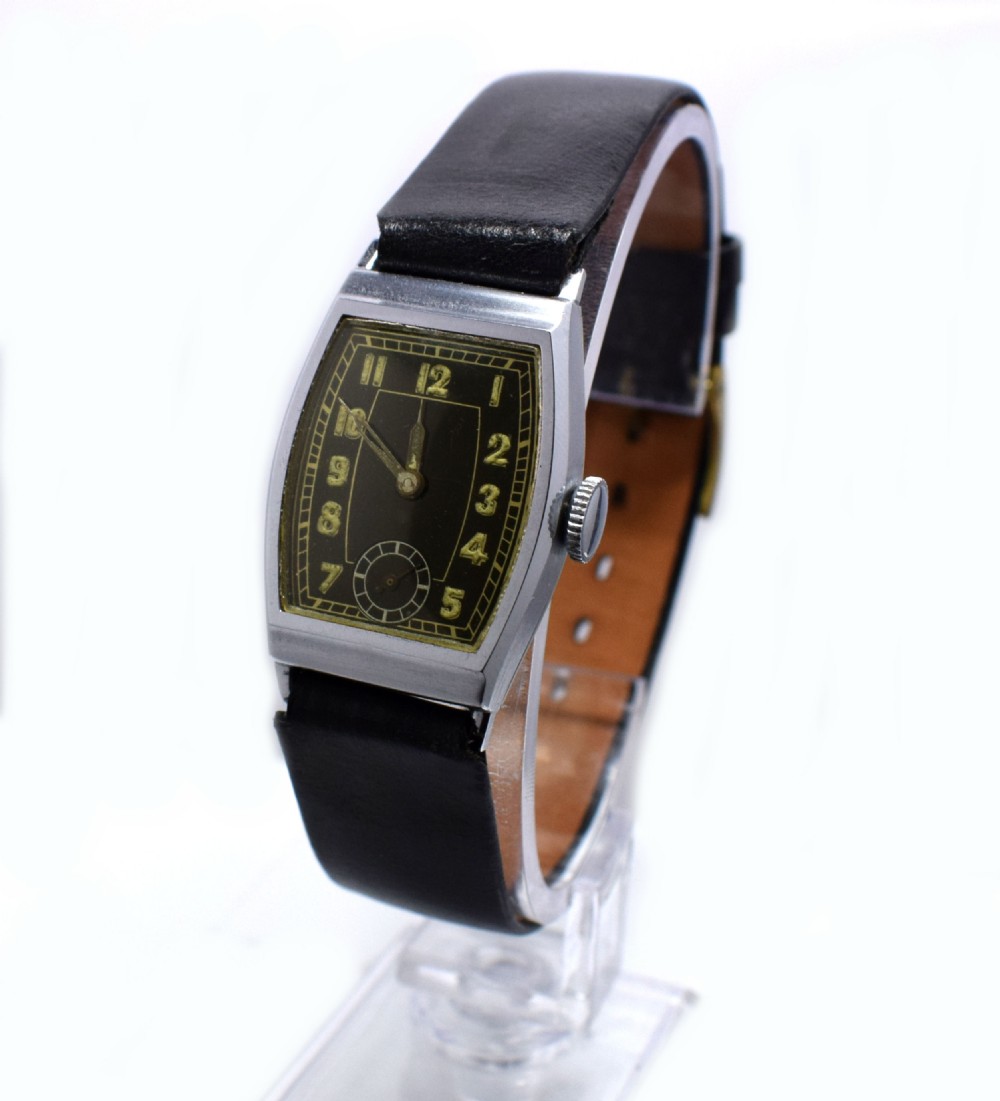 Stylish Art Deco 1930's Gents Wrist Watch
