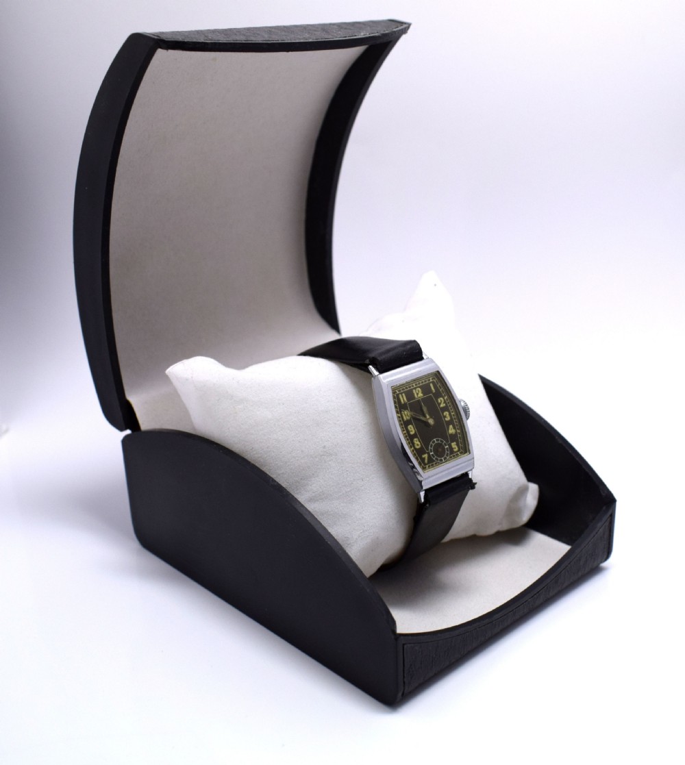 Stylish Art Deco 1930's Gents Wrist Watch View IV