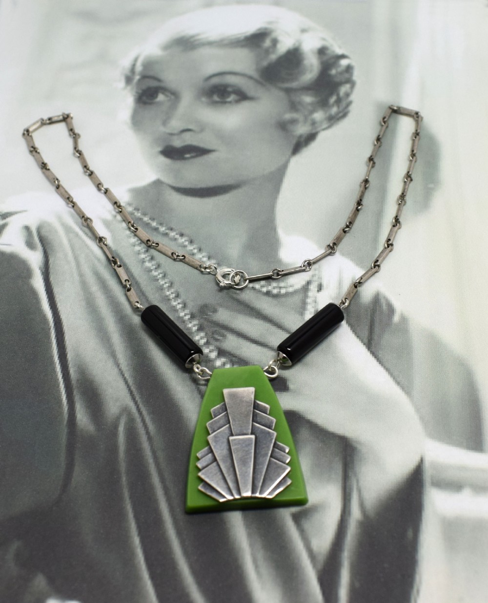 Art Deco Geometric Ladies Necklace