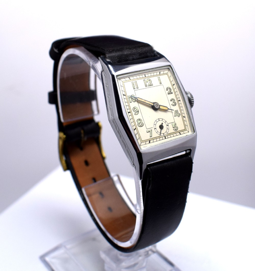 1930's Art Deco Gentleman's Wrist Watch View VI