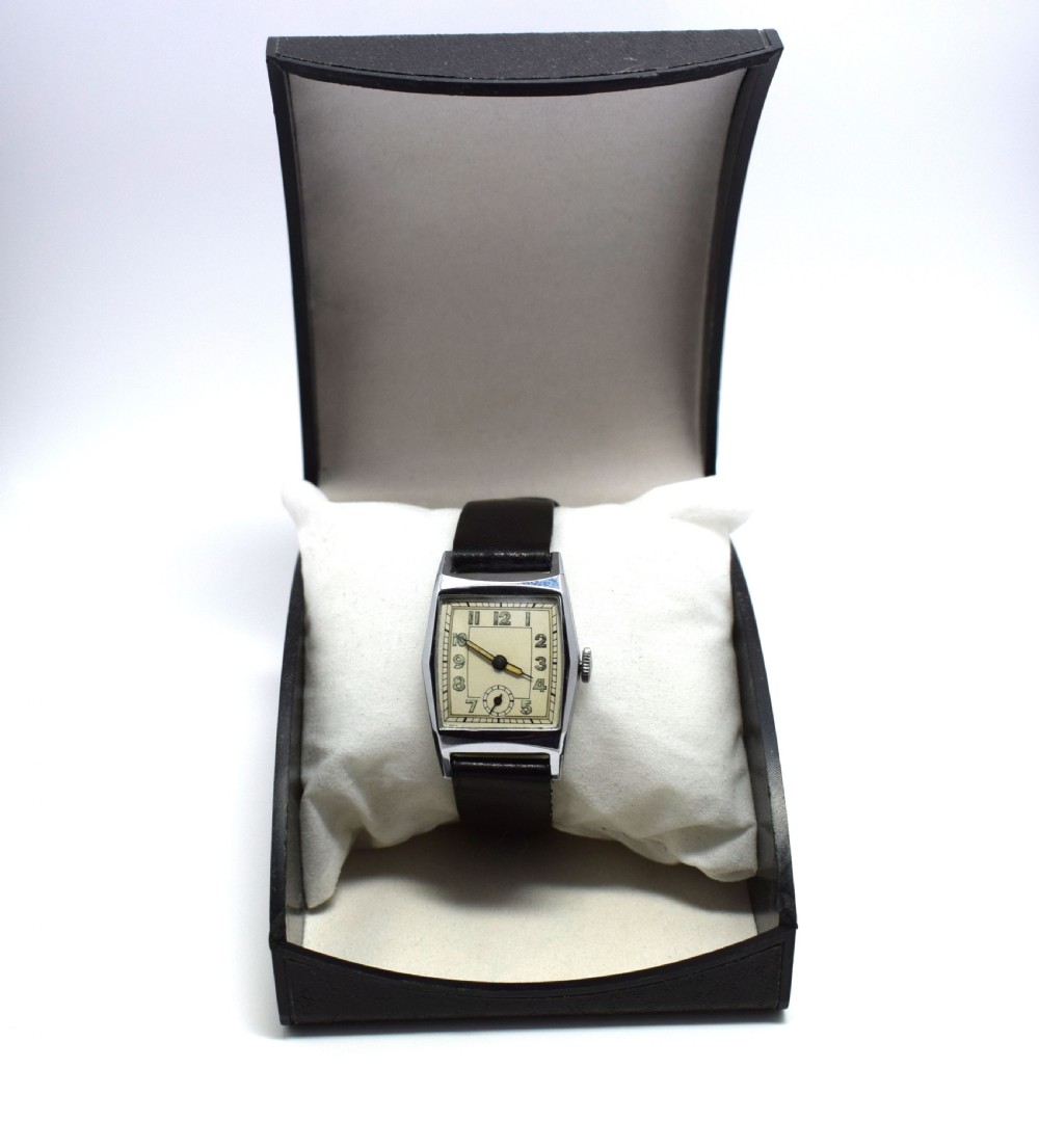 1930's Art Deco Gentleman's Wrist Watch View VII