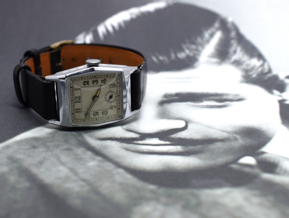 1930's Art Deco Gentleman's Wrist Watch View XI