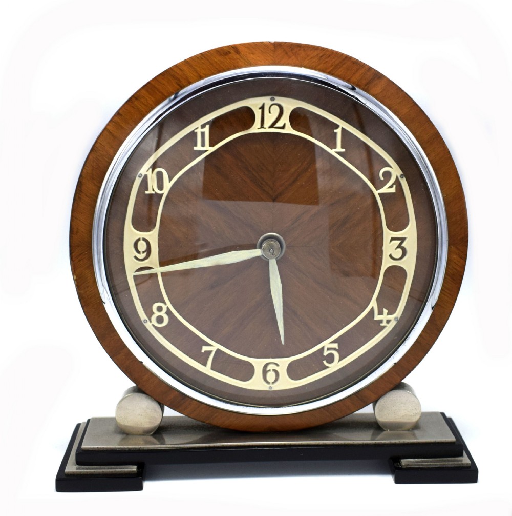 1930's Art Deco English Eight Day Wood, Chrome & Bakelite Clock