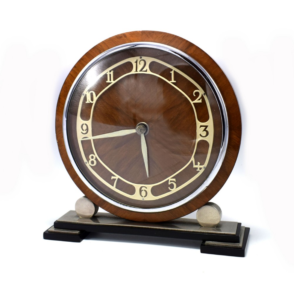 1930's Art Deco English Eight Day Wood, Chrome & Bakelite Clock View VI