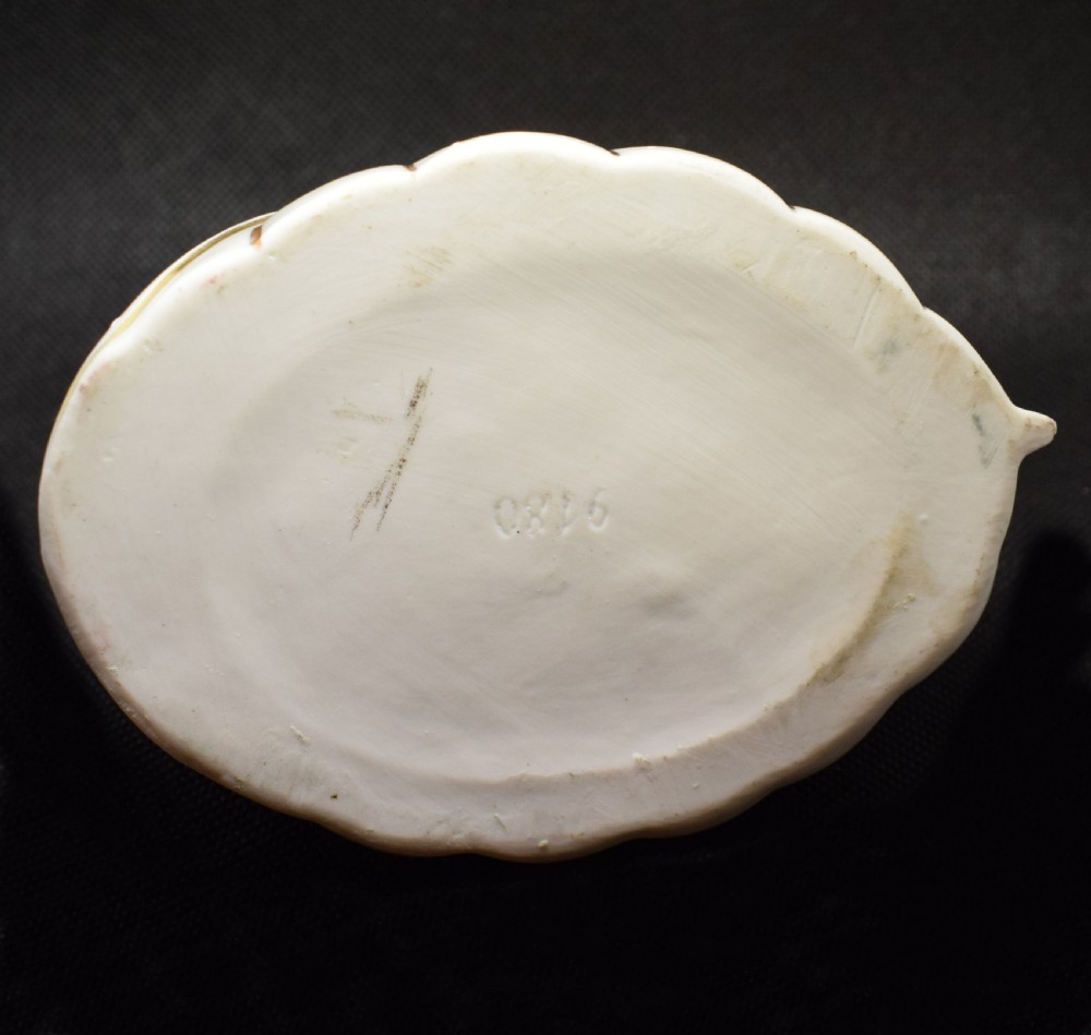 1930's Art Deco Ladies Powder Bowl View V