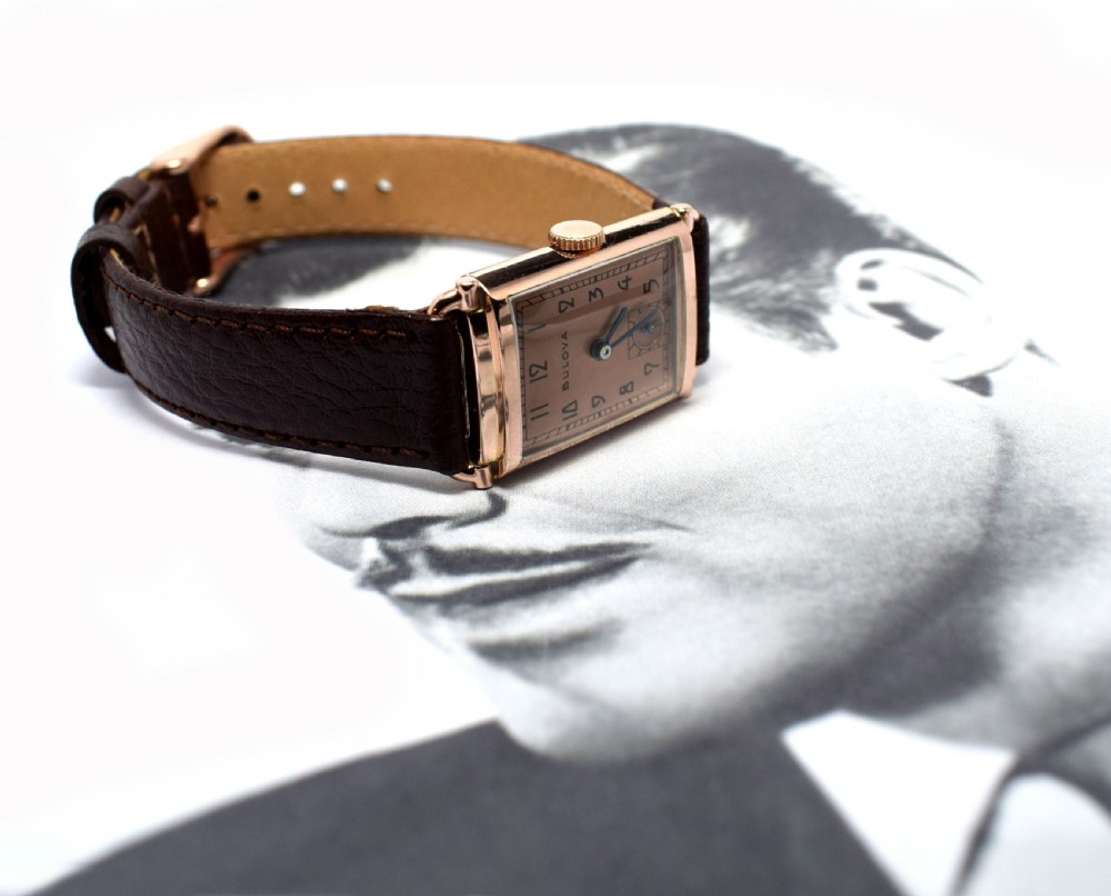 Art Deco Bulova WW2 14k Rose Gold, 21 Jewels, Gents Wrist Watch - Newly Serviced View IV