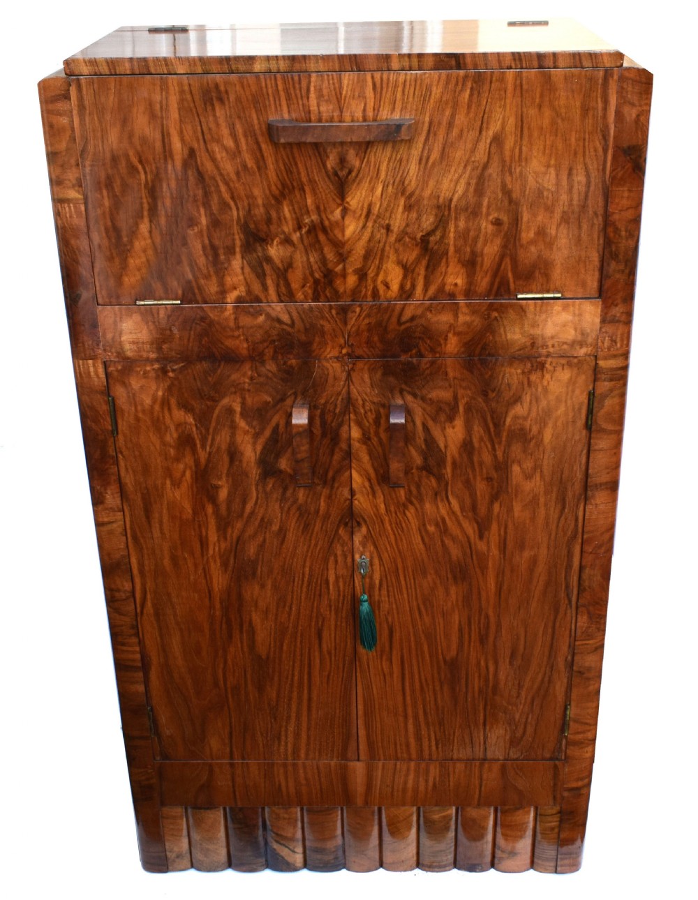 1930's Art Deco Fitted Walnut Cocktail Cabinet View II