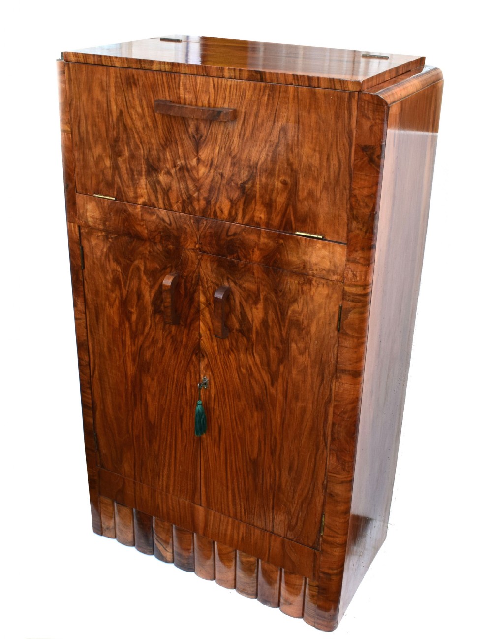 1930's Art Deco Fitted Walnut Cocktail Cabinet View III