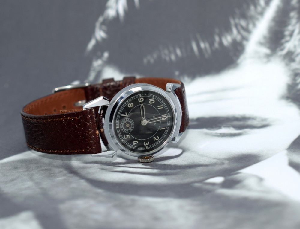 Never Used Art Deco Gents Wrist Watch, 1930s, LUXIA, Swiss View VI