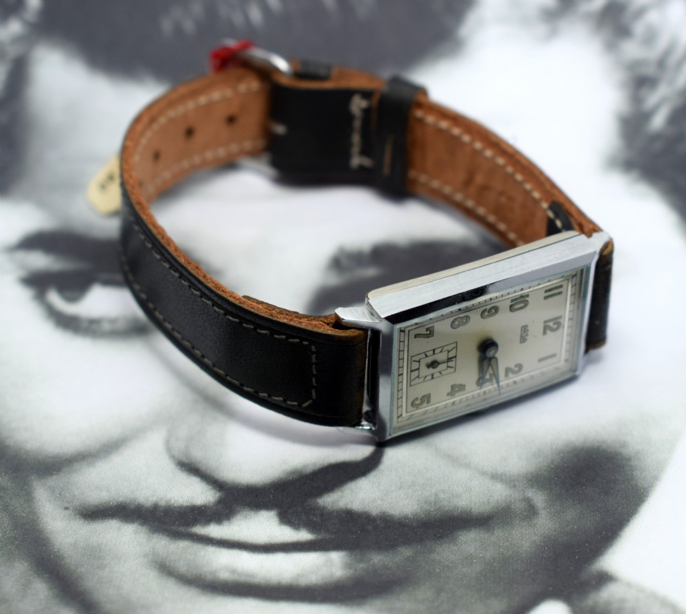 Art Deco 1930s Swiss Tank Watch By Arsa  View IV