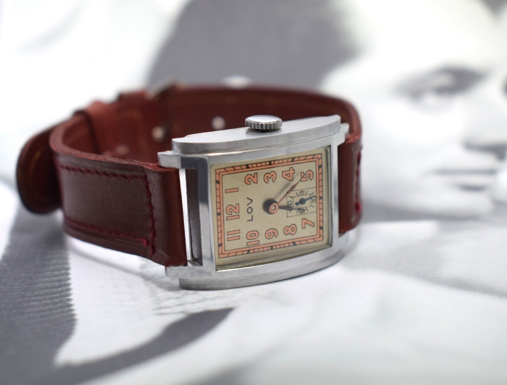 Superb Art Deco Gents Wrist Watch By Lov View VI