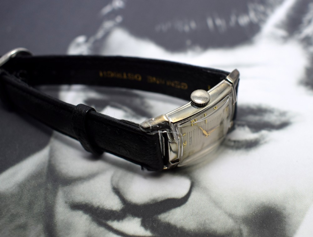 1940's Art Deco Gents Wrist Watch 19 Jewels, Elgin View V