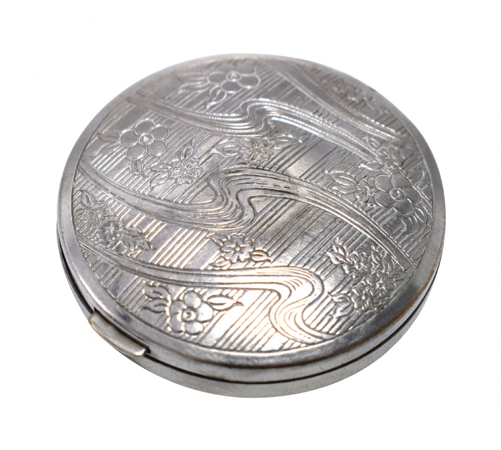 Karess 1920's Art Deco Ladies Powder Compact View IX
