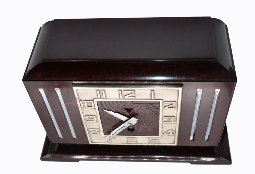 1930's Art Deco French Bakelite Mantle Clock by Jaz View VI
