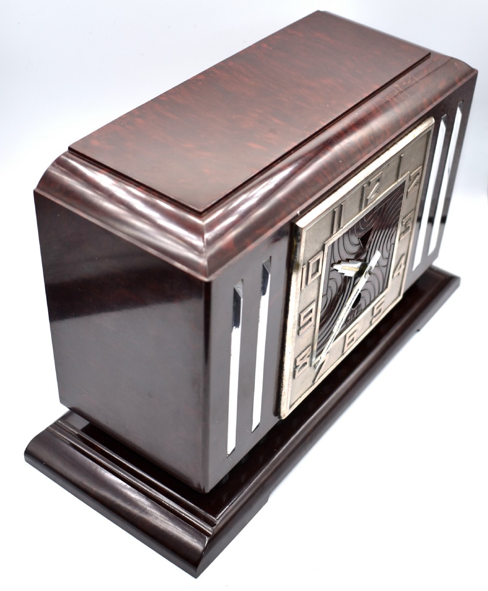 1930's Art Deco French Bakelite Mantle Clock by Jaz View VIII
