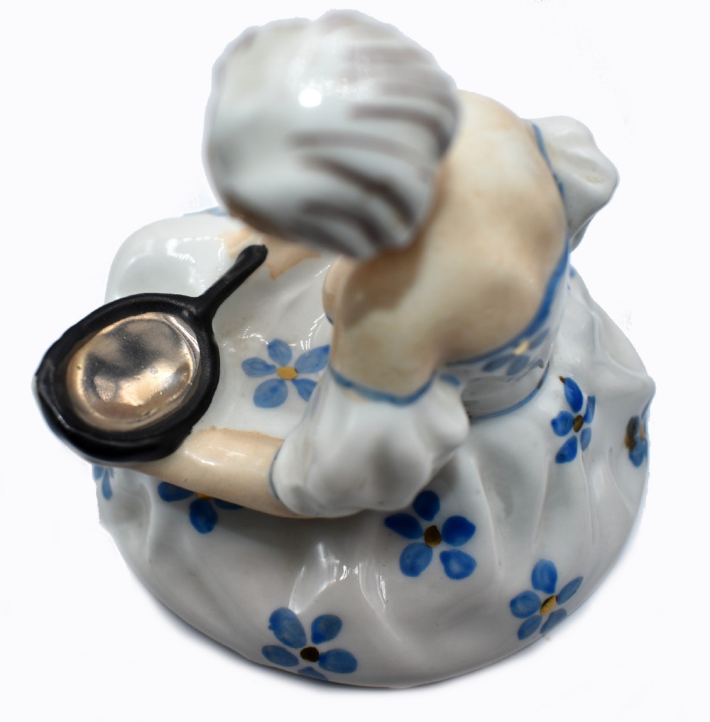 1930's Art Deco Half Doll Powder Bowl View XII