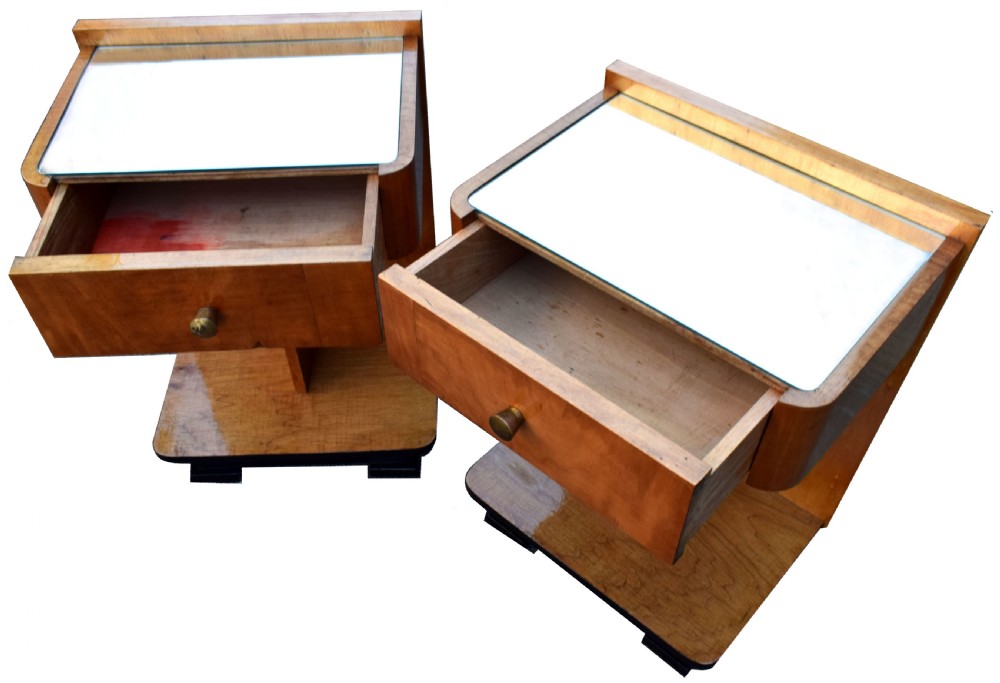 Modernist Art Deco Bedside Nightstand Cabinets, circa 1930's View IV