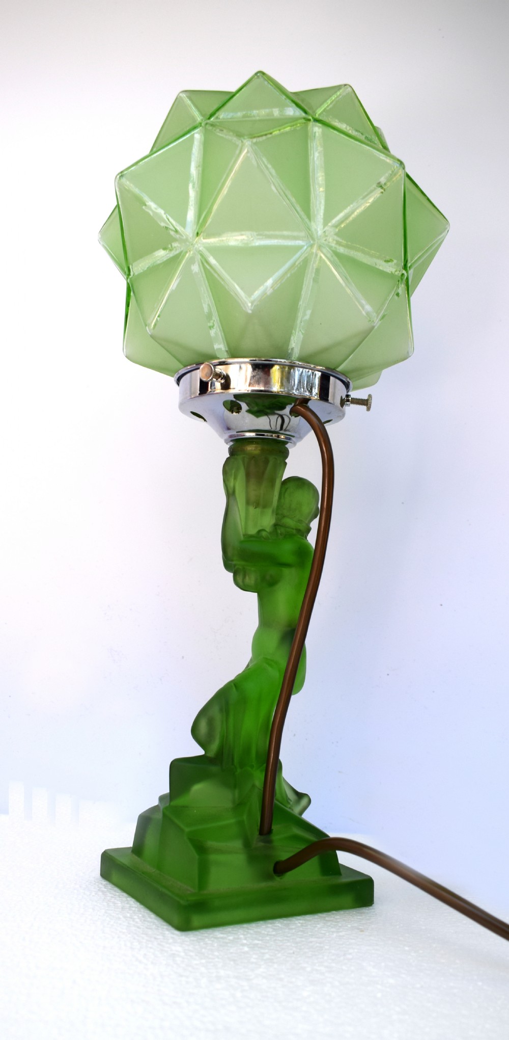 Art Deco Walther and Sohne Peach Glass Table Lamp, circa 1930's View VIII