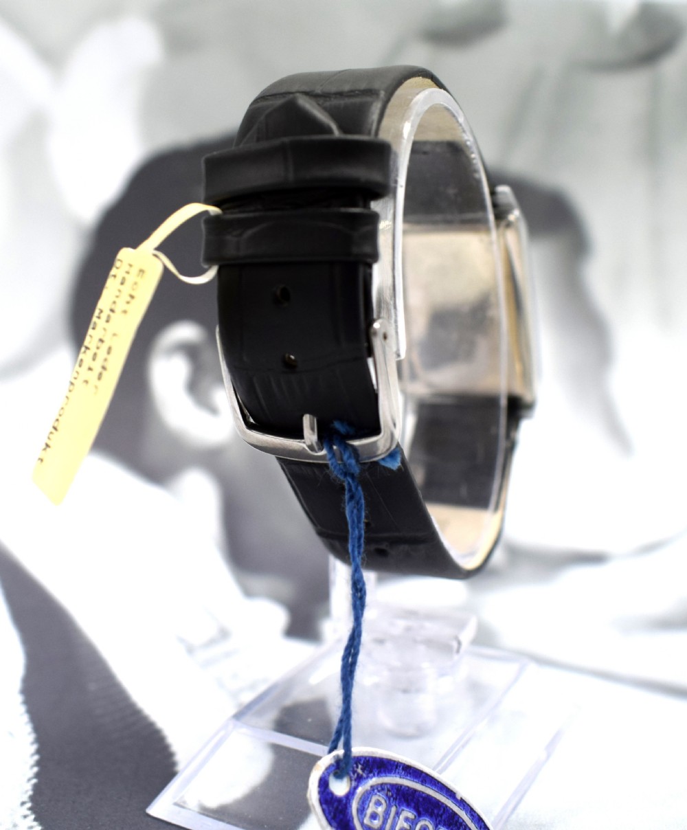 Art Deco Men’s Chrome Tank Manual Wristwatch, Never Used, Newly Serviced, 1930 View IV
