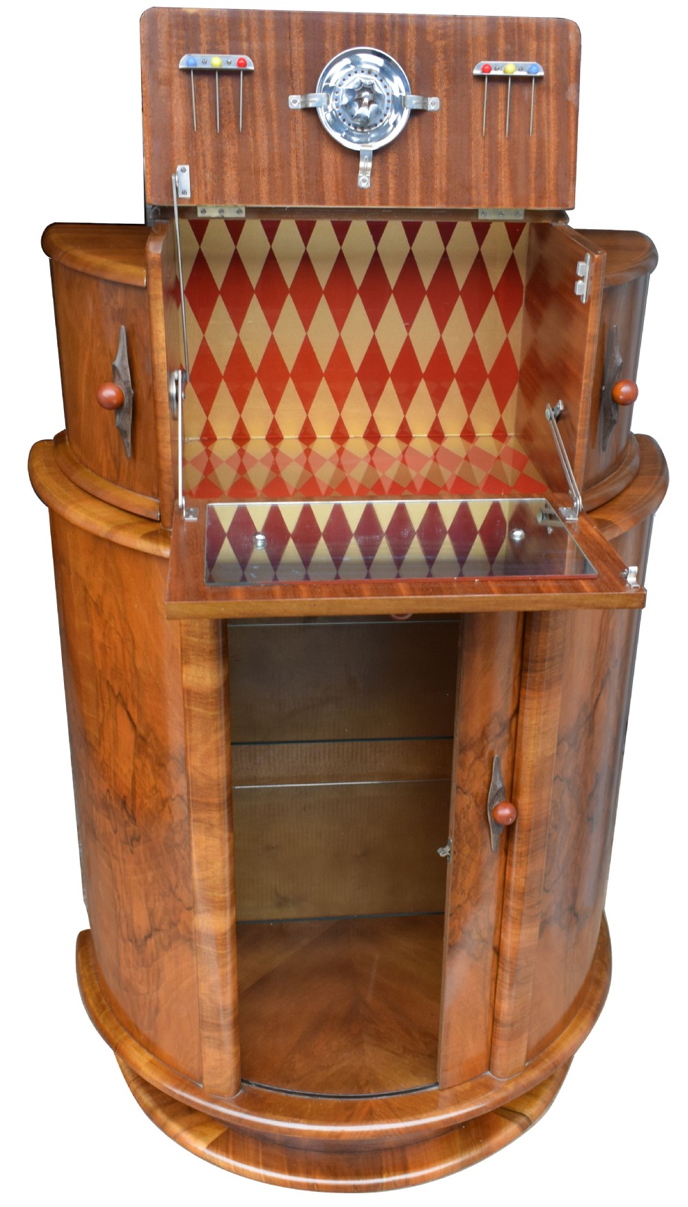 Superbly Stylish 1930's Art Deco Walnut Cocktail Cabinet  View IV
