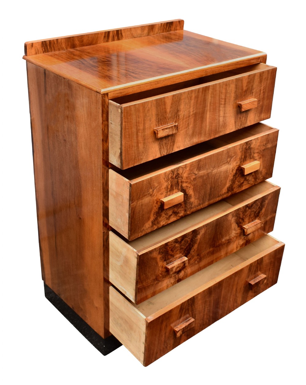 1930's Art Deco Figured Walnut Chest of Drawers View IV