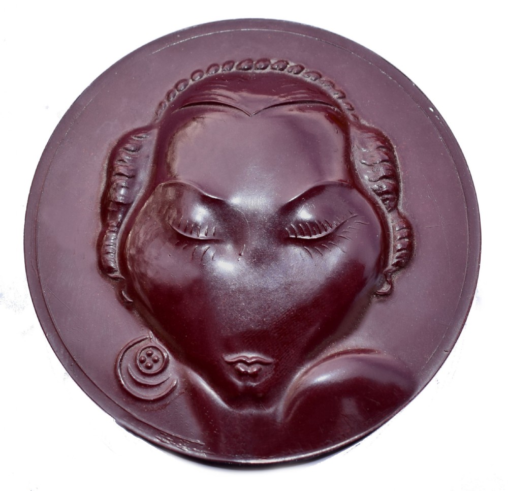 Art Deco Bakelite Powder Box Compact Josephine Baker, c1930 View II