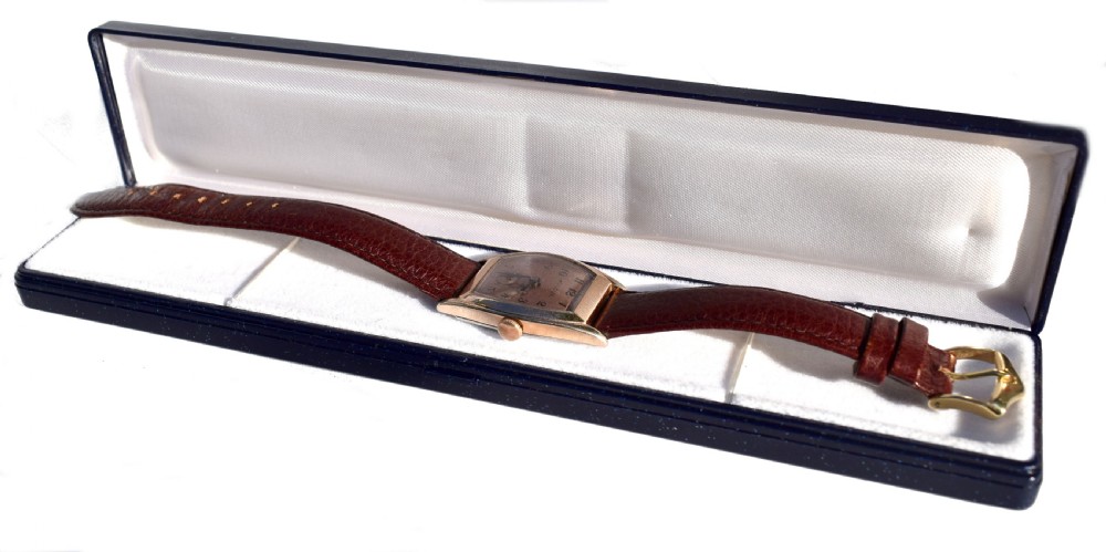Art Deco Gents 10K Gold Filled Wristwatch By Bulova  View VI