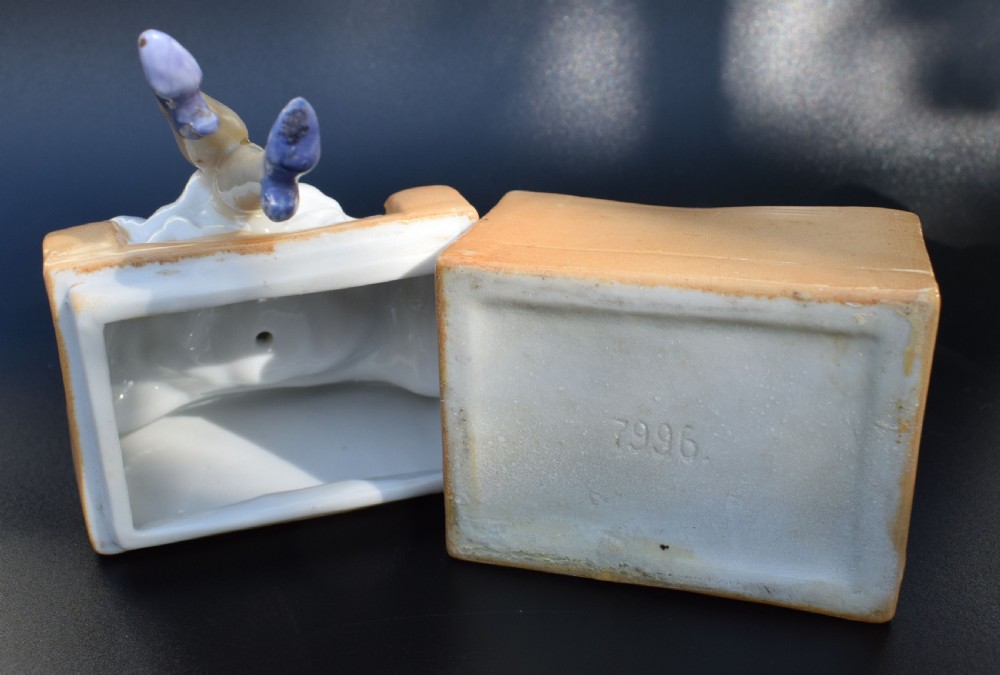 Rare Art Deco Ceramic Flapper Trinket Box By Fasold & Stauch, Circa 1930 View VI