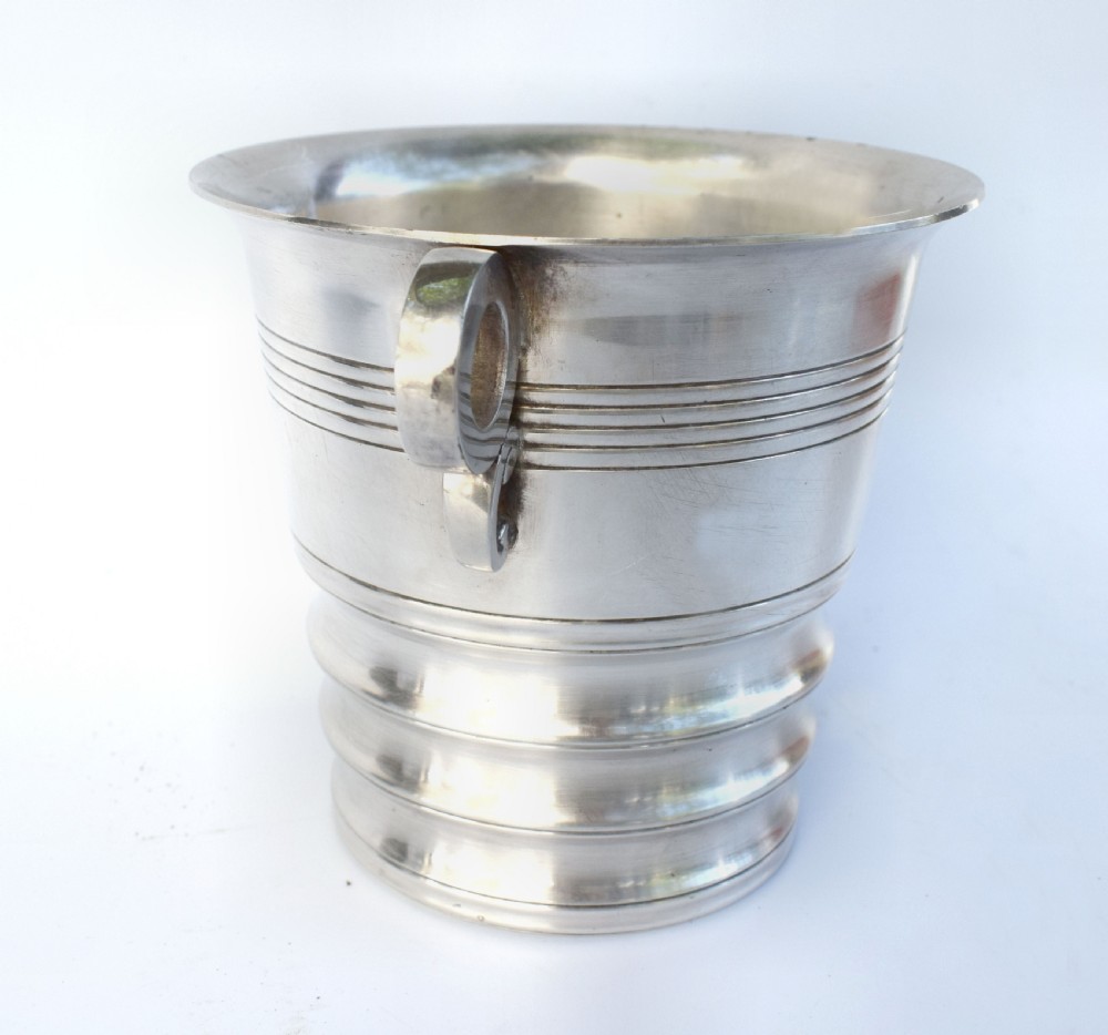 1930's Art Deco Modernist Ice Bucket View IX