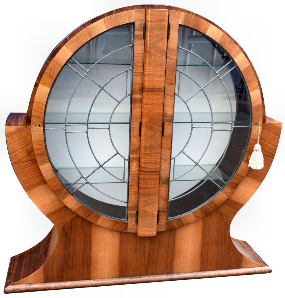 1930s Art Deco Circular Display Cabinet in Walnut