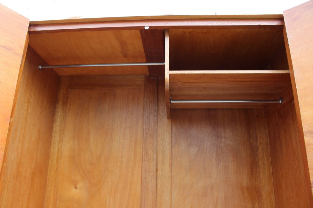 Art Deco Blonde Tiger Grain Birch Double Wardrobe, c1930 View VII