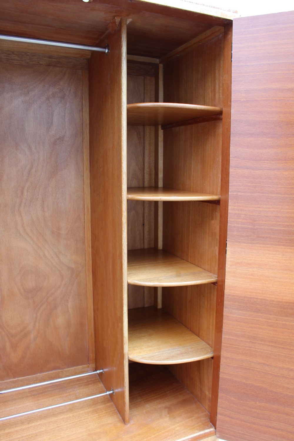 Art Deco Blonde Tiger Grain Birch Gents Wardrobe, c1930 View VI